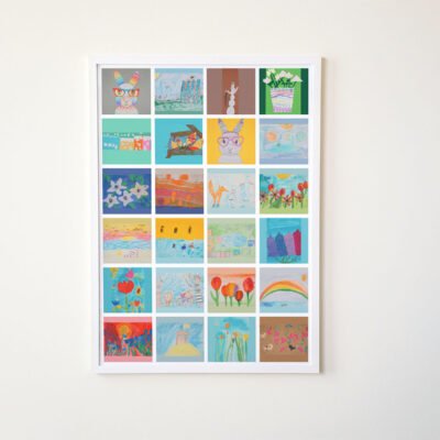 Vaikų piešinių mozaika 50x70 cm baltame rėmelyje ant sienos