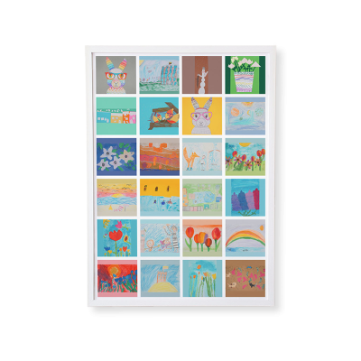 Vaikų piešinių mozaika 50x70 cm baltame rėmelyje ant sienos